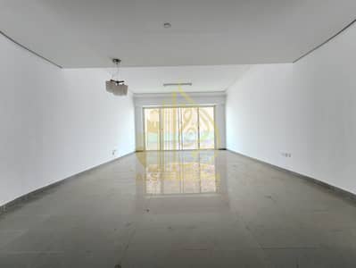 2 Bedroom Flat for Sale in Al Majaz, Sharjah - صورة واتساب بتاريخ 1447-02-19 في 13.30. 32_583d39f3. jpg