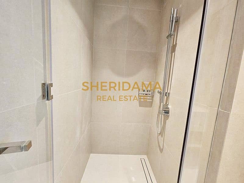 27 R-Downtown-Vida Dubai Mall-Ph28-edited. jpg