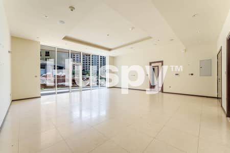 3 Bedroom Apartment for Rent in Palm Jumeirah, Dubai - Large Layout | Unfurnished | Vacant