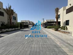شقة واسعة بأربع غرف نوم وحمامين، بمساحة ٢٤٠٠ قدم مربع في المدينة الخضراء المستدامة - إيجار ١٤٠ ألف دولار