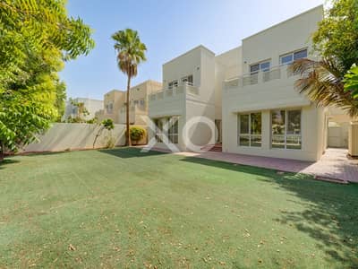 4 Bedroom Villa for Rent in The Meadows, Dubai - Lake View | Next to Pool | Available Now