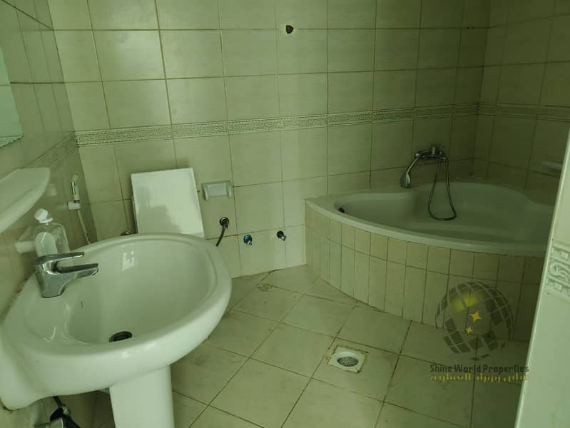 30 aaa2264d-83ee-4460-a315-ce56eb03a414. jpg