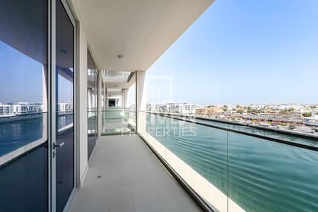 2 Bedroom Apartment for Sale in Al Wasl, Dubai - Vacant Apt | Full Canal View | Large Terrace