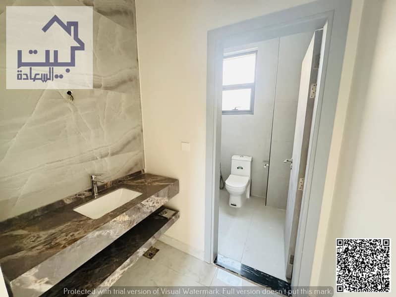 4 ebad302b-31b4-4bc9-9743-22de5af904e0. jpg