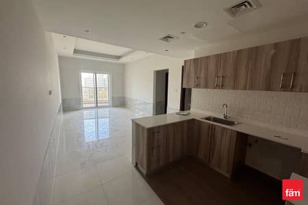 2 Bedroom Apartment for Rent in Dubai Sports City, Dubai - Great Location | Unfurnished | Spacious Layout