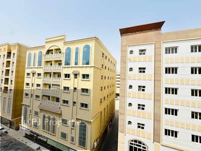 شقة 2 غرفة نوم للايجار في تجارية مويلح، الشارقة - IMG-20250815-WA0038. jpg