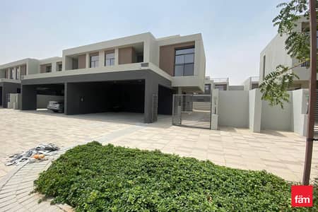 4 Bedroom Villa for Sale in Dubai South, Dubai - Semi Detached | Right Corner | Big Plot