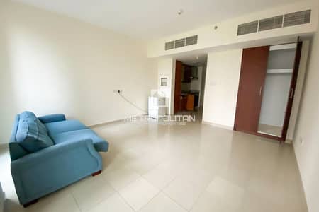 Studio for Rent in Downtown Dubai, Dubai - Boulevard View | Bright and Spacious