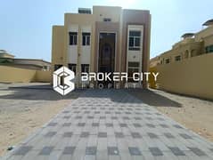فیلا في مدينة خليفة 4 غرف 230000 درهم - 12519377