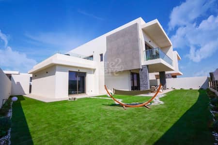 Exceptional and Beautiful 3bedroom Villas in Yas Acres Exceptional and Beautiful 3bedroom Villas in Yas Acres