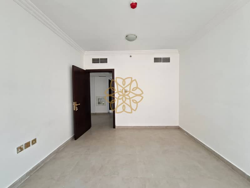 4 16811. jpg