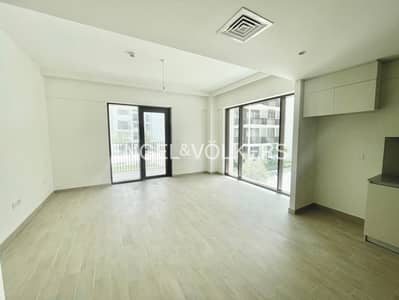 2 Bedroom Apartment for Rent in Dubai Creek Harbour, Dubai - Cozy | Comfortable Floor | Vacant Sept