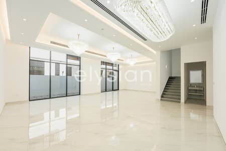 6 Bedroom Villa for Rent in Jumeirah, Dubai - Stunning Villa I Upgraded I Maids Room