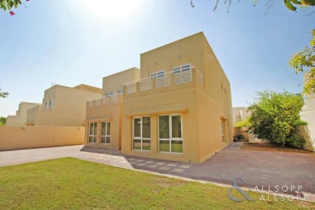 Meadows 1 | 4 Bedrooms | Good Condition Meadows 1 | 4 Bedrooms | Good Condition