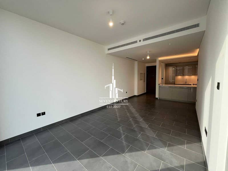 1BHK+Study | Lagoon View | Open Kitchen