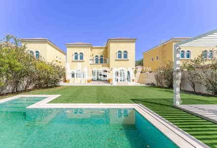3 Bedroom Villa for Rent in Jumeirah Park, Dubai - Private Pool | Landscaped | Near Amenities