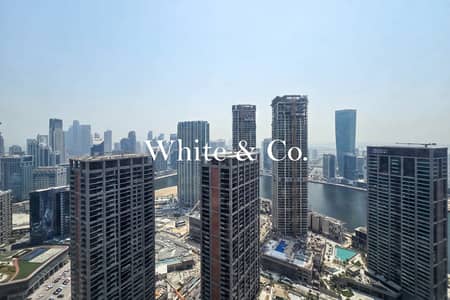 Office for Sale in Business Bay, Dubai - Prime Business Location | A Grade Building