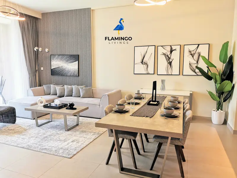luxurious Fully upgraded with full Downtown Boulevard view