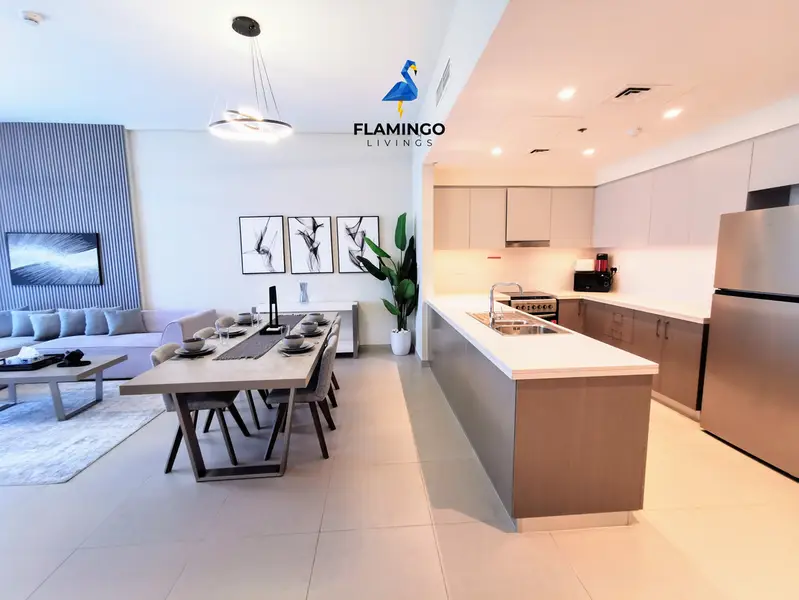luxurious Fully upgraded with full Downtown Boulevard view