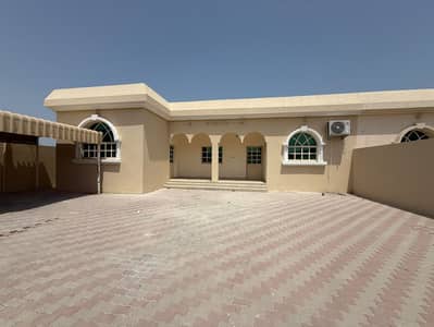 4 Bedroom Villa for Rent in Al Dhait, Ras Al Khaimah - PHOTO-2025-08-12-11-21-48. jpg
