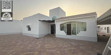 For rent, Al Hamidiyah villa, 4 rooms with a majlis, hall, maid's room, laundry room and storeroom