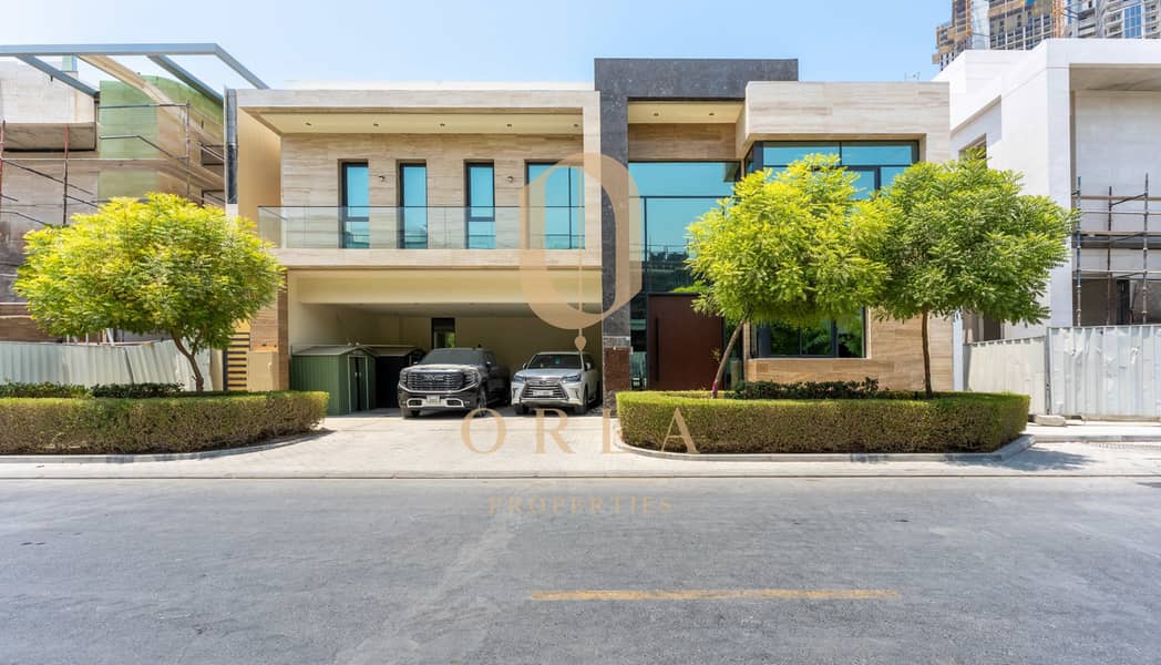 Vacant | Spacious Layout | Private Pool |