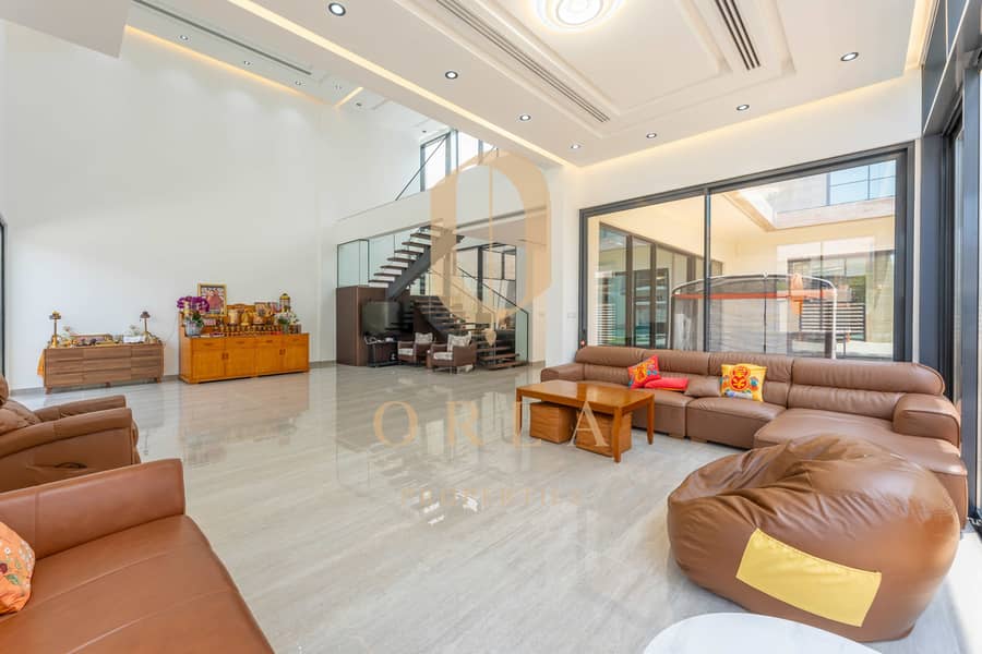 Vacant | Spacious Layout | Private Pool |