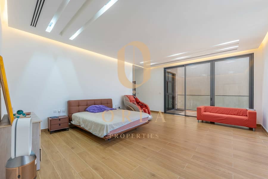 Vacant | Spacious Layout | Private Pool | - Image 16