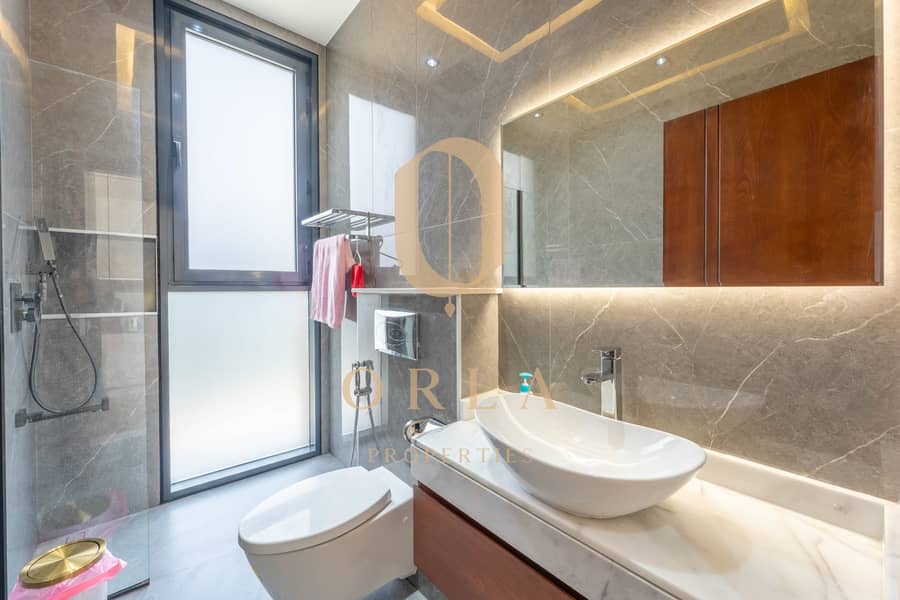 Vacant | Spacious Layout | Private Pool | - Image 22