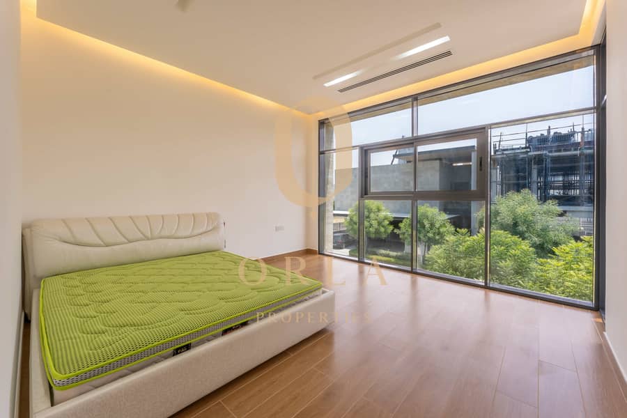 Vacant | Spacious Layout | Private Pool | - Image 23