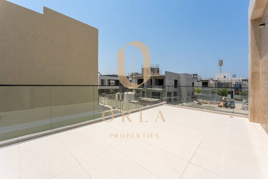 Vacant | Spacious Layout | Private Pool | - Image 29