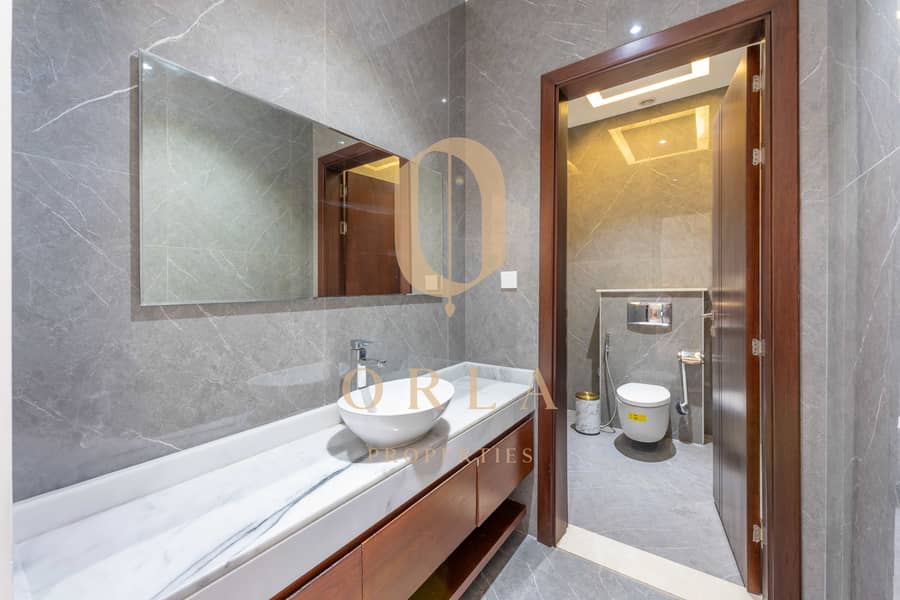 Vacant | Spacious Layout | Private Pool | - Image 35