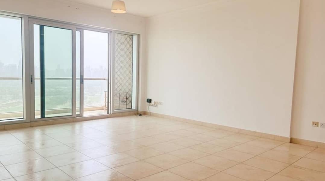 2 Bedrooms Apartment Spacious Layout Golf course and Pool view with balcony - Image 8