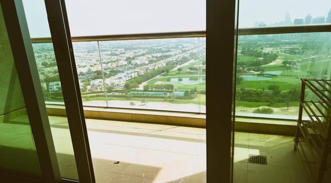 2 Bedrooms Apartment Spacious Layout Golf course and Pool view with balcony - Image 12