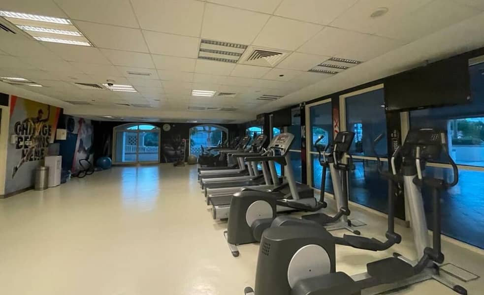 2 Bedrooms Apartment Spacious Layout Golf course and Pool view with balcony - Image 16