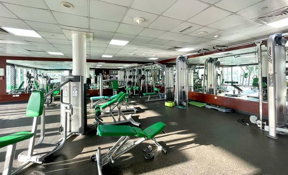 2 Bedrooms Apartment Spacious Layout Golf course and Pool view with balcony - Image 17