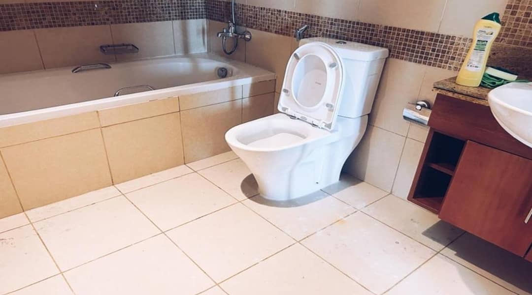 2 Bedrooms Apartment Spacious Layout Golf course and Pool view with balcony - Image 23