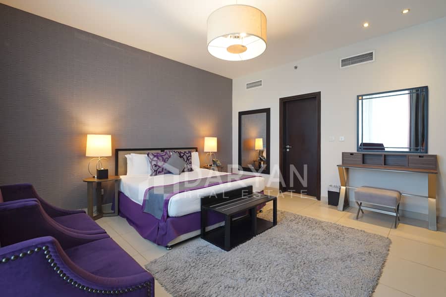 Dubai's skyline View | Deluxe Suite | Exclusive area - Image 7