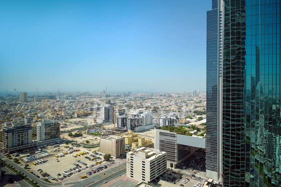Dubai's skyline View | Deluxe Suite | Exclusive area - Image 12
