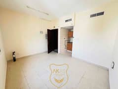 شقة في منطقة الرولة 14999 درهم - 10364364