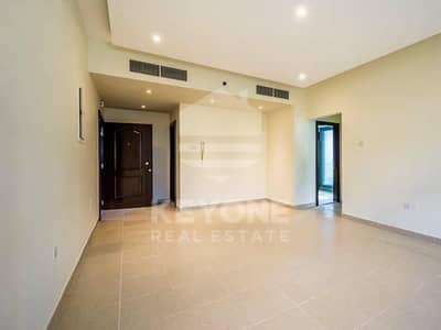 Marina First | 1 Bedroom | Marina View Marina First | 1 Bedroom | Marina View