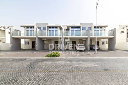 3 Bedroom Townhouse for Sale in DAMAC Hills 2 (Akoya by DAMAC), Dubai - Single Row | Good Deal | High Privacy Unit