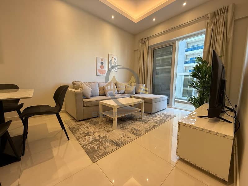 Bright, Spacious layout, Prime location - Image 12