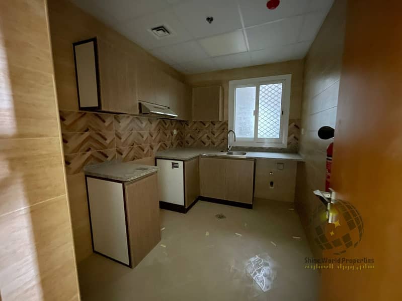 24 3e591980-bdd6-4a74-ac0b-946155458d7a. jpg