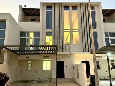 5 Bedroom Townhouse for Sale in DAMAC Hills 2 (Akoya by DAMAC), Dubai - Vaccant On Trasfer | 5+Maid| Single Row |Huge BUA