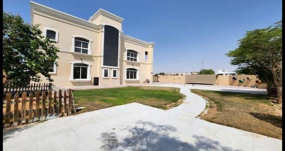 5 Bedroom Villa for Rent in Al Barsha, Dubai - Luxurious Villa | Prime Location |Garden