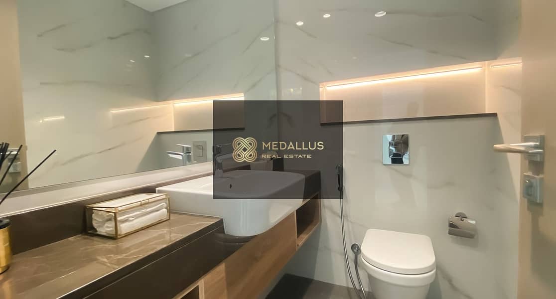 6 bath. jpg