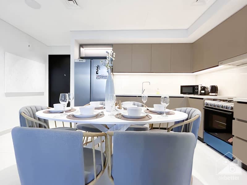 8 Crown Tower - 1507-Kitchen - 2. jpg