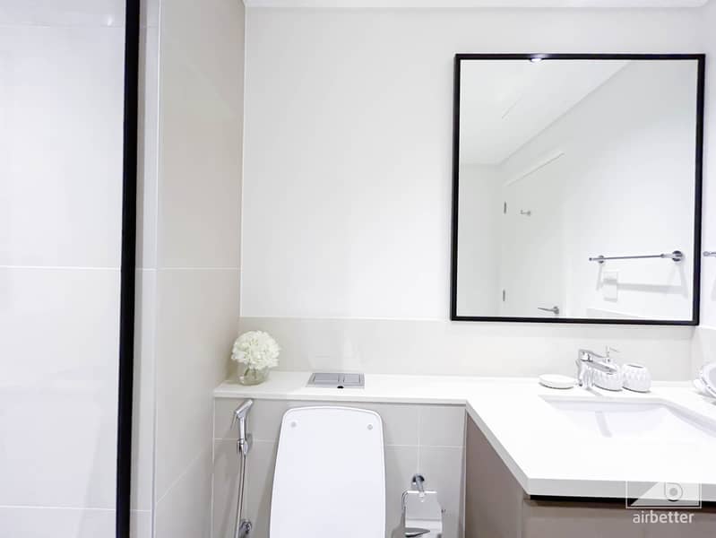 24 Crown Tower - 1507-Room 1 - 13. jpg