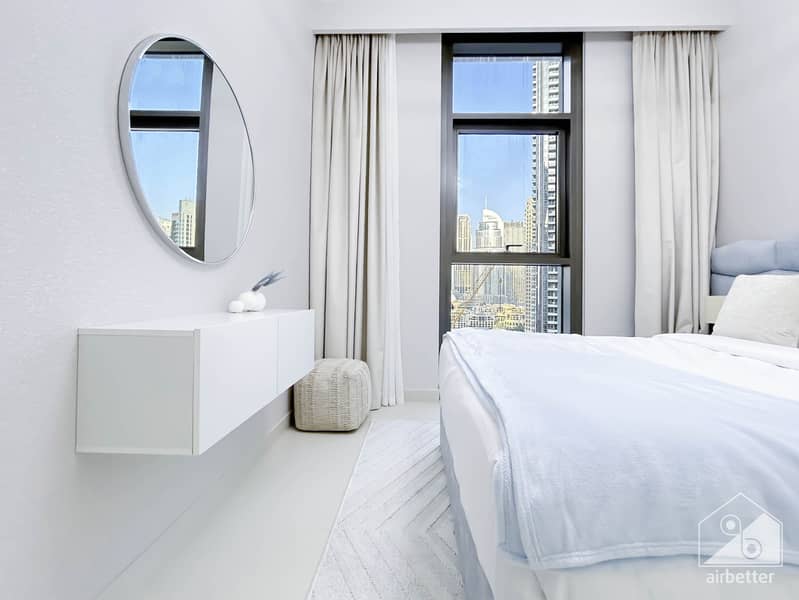 30 Crown Tower - 1507-Room2 - 1. jpg
